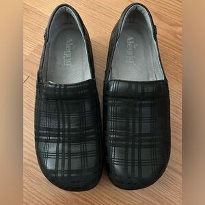 ALEGRIA  Kel Black Plaid Print Leather Slip On Shoes